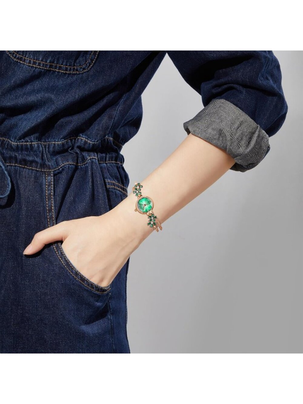 Women's Green Gold Bracelet Strap with Diamonds Waterproof Quartz Crystals Watch - Picture 3 of 6